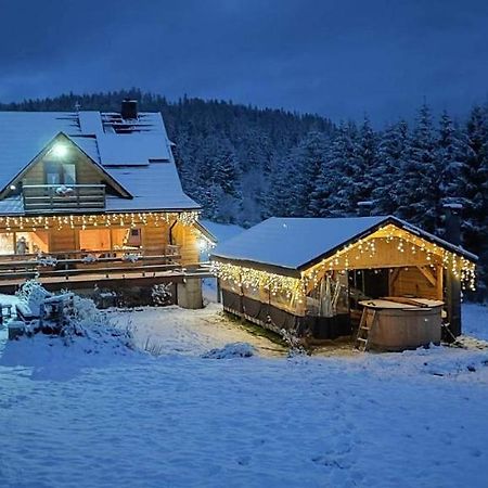 Gosciniec Dziubasowki Villa Нови Тарг Екстериор снимка