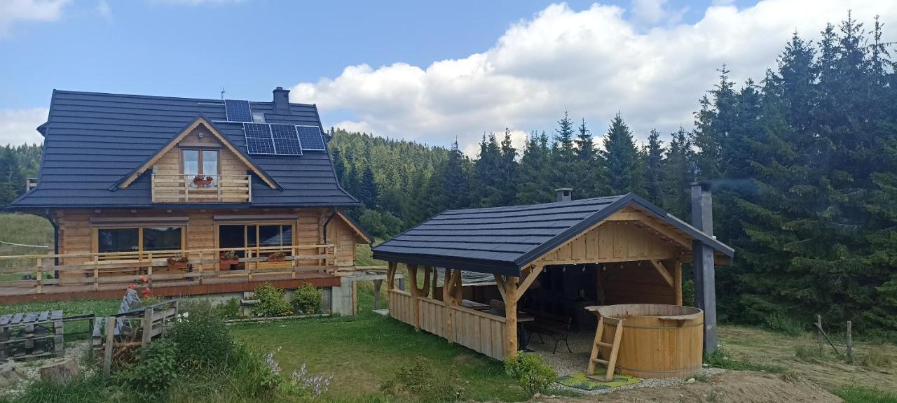 Gosciniec Dziubasowki Villa Нови Тарг Екстериор снимка